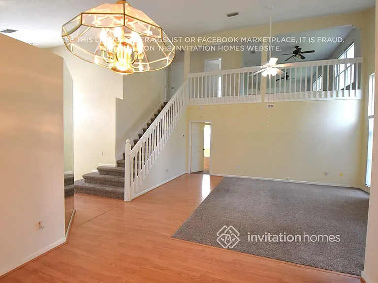 3419 Santa Monica Dr — Photo 3