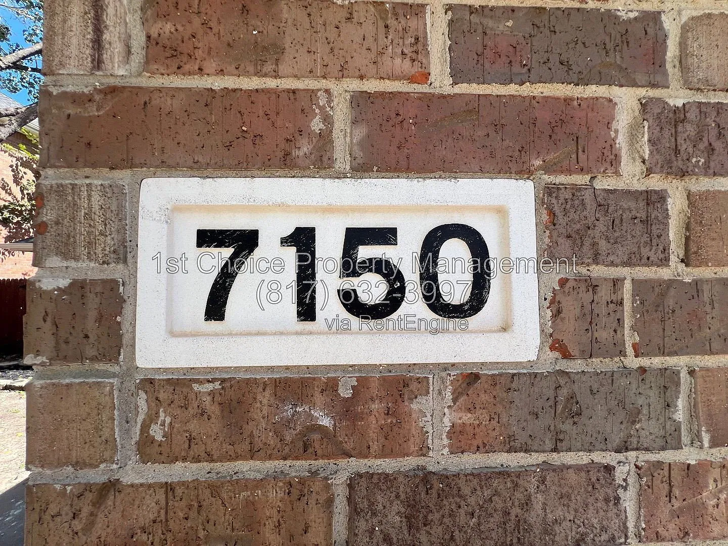 3 bed, 2.0 bath, 1558 sqft, $2,050 — Photo 2