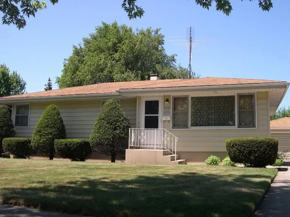 1016 W Ash Ave, Griffith, IN 46319