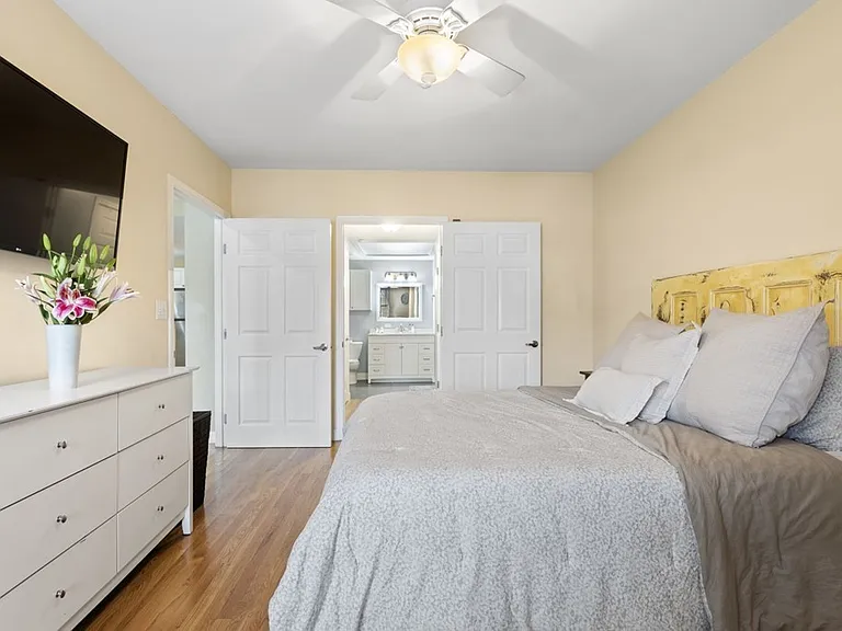 10 Seaport Dr #2111 — Photo 20