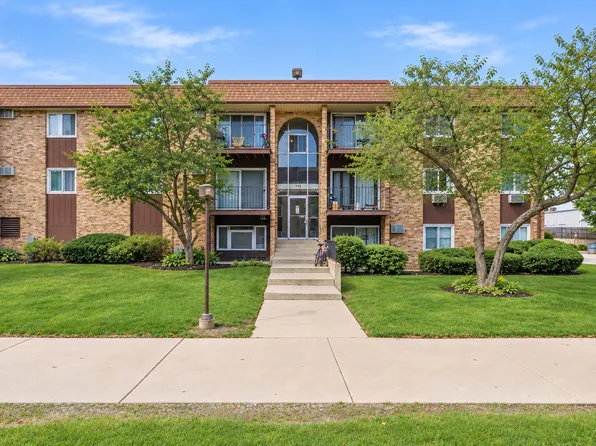 705 Heritage Dr #8-310, Hoffman Estates, IL 60169
