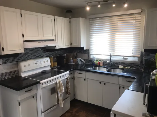 10 Kurt Ave, Winnipeg, MB R2R 1N5