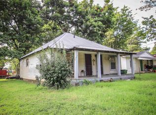 411 SW Lawrence St, Hoxie, AR 72433