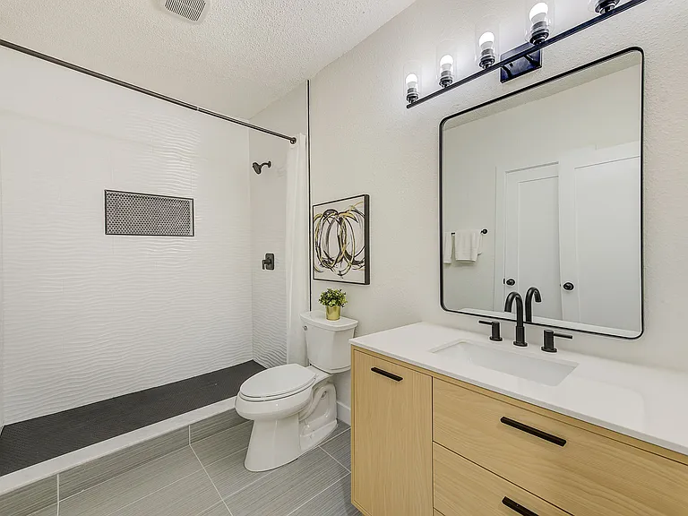3307 N Morgan St — Photo 18