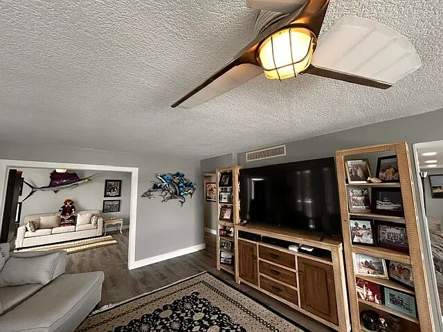 108 Lakeshore Dr #338 — Photo 13