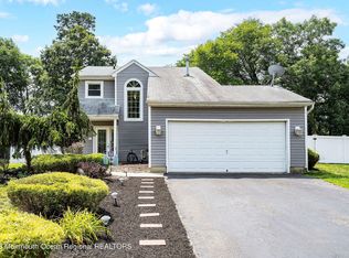 4 Reed Rd, Howell, NJ 07731