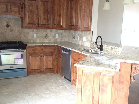5th image of 397 Port Royal Way