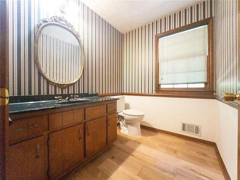 965 Millbrook Ct — Photo 7