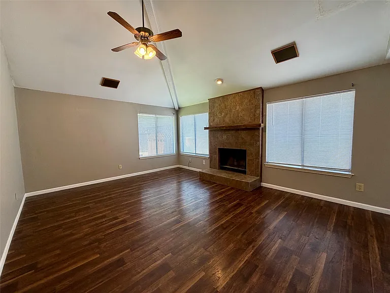 7905 Rice Dr — Photo 5