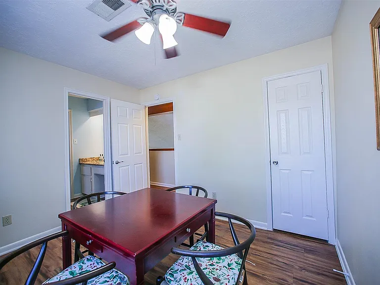 9511 Sharpcrest St — Photo 28