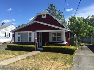 2 Elmhurst Ave, Colonie, NY 12205