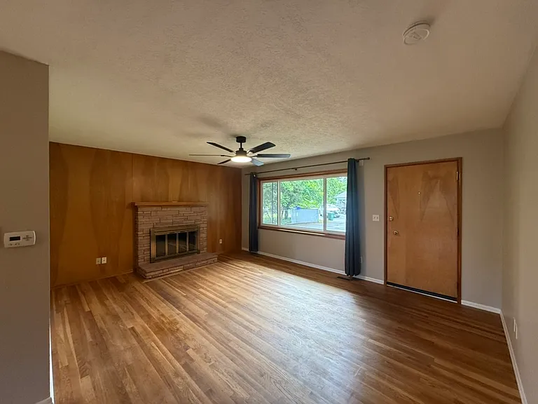 12913 SE Taylor Ct — Photo 4