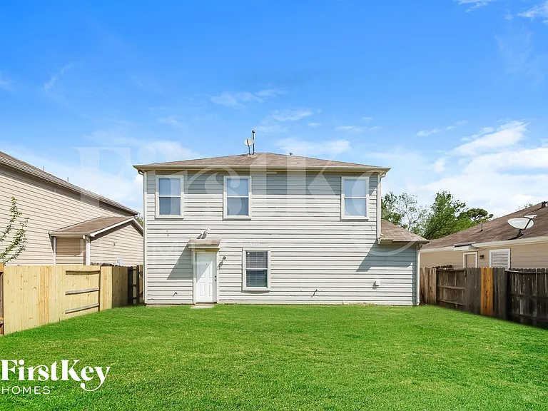923 Grand Plains Dr — Photo 14