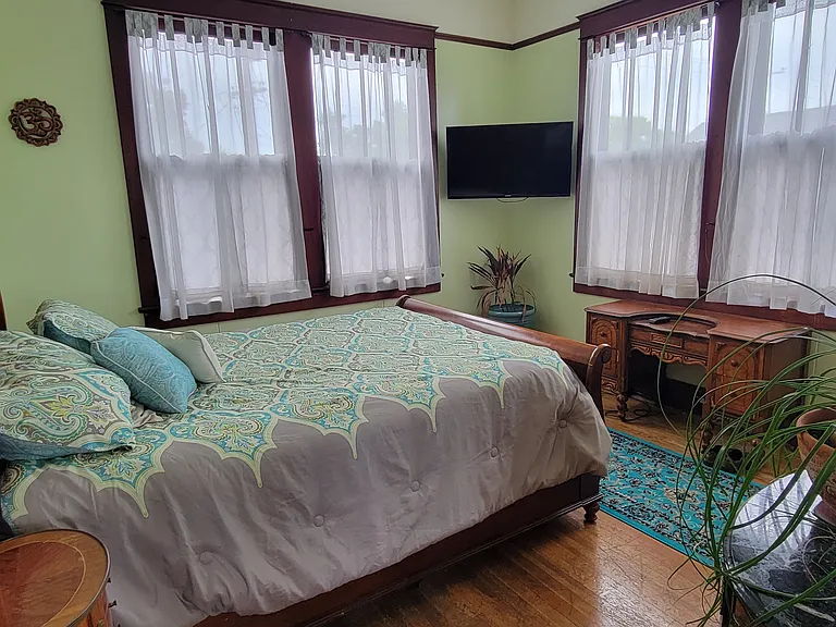 2703 N Prieur St #2 — Photo 3