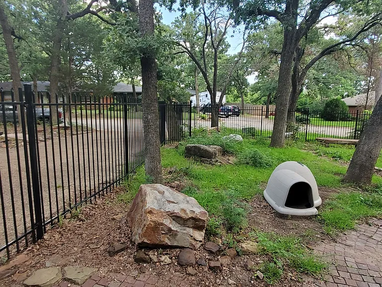 1815 Greenwood Dr — Photo 19
