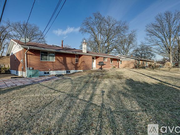 3rd image of 2830 Flintwood Dr
