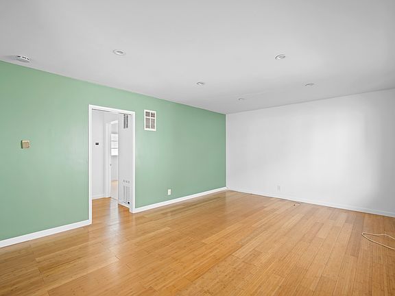 3rd image of 351 Salem St APT 3
