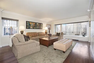 Sold by Qwest Residential Downtown LLC