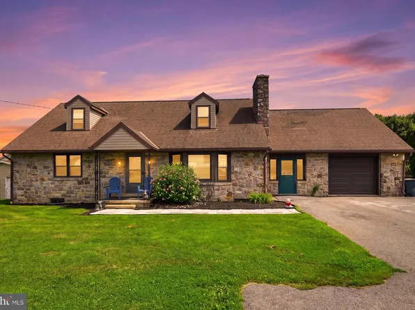 2245 Moselem Springs Rd, Fleetwood, PA 19522