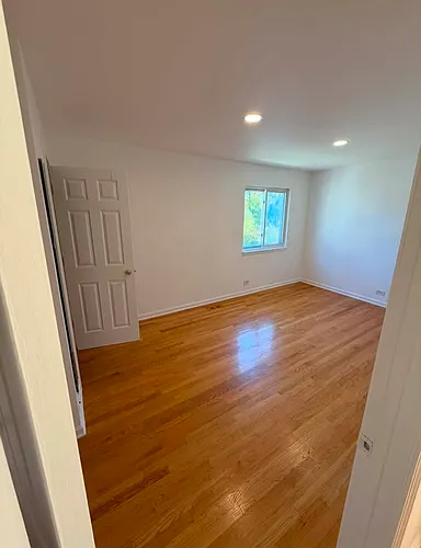 1055 Cove Dr Photo 1
