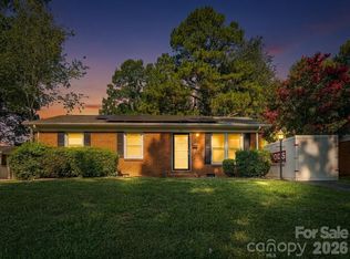 755 Edgerton Dr, Charlotte, NC 28213