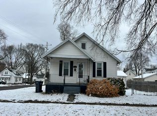 1401 Market St, Pekin, IL 61554