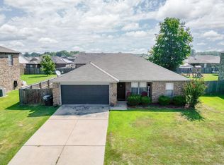 5716 Trammel Estates Dr, N Little Rock, AR 72117