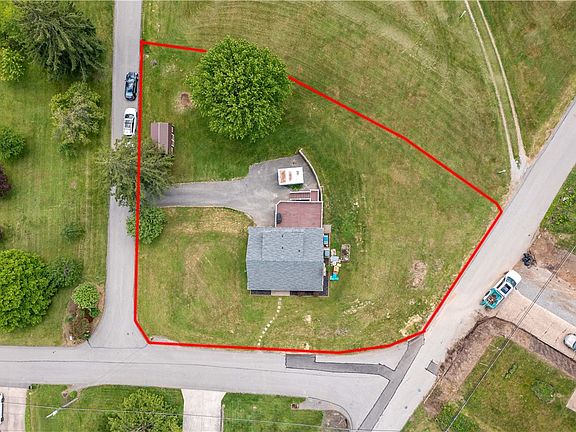 5th image of 225 Larson Blvd