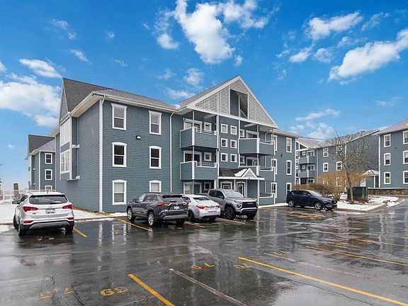 2nd image of 38 Hammonds Plains Rd #733