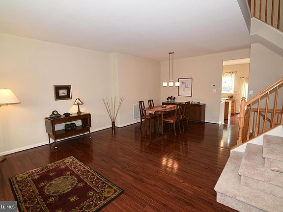 4th image of 2476 Wheat Meadow Cir