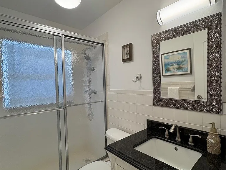 1055 Country Club Dr #404 — Photo 23
