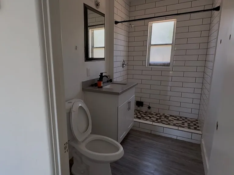 Adeila Apartments — Photo 12