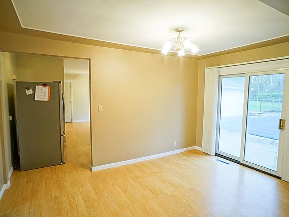 4th image of 3032 E Lois Ave