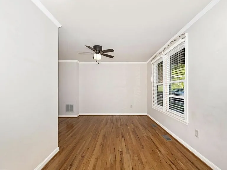 117 Valley View Ct — Photo 6