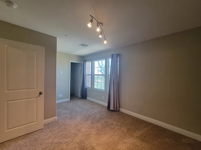 3191 Sisley Garden Ave — Photo 15