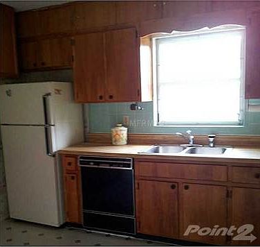 3rd image of 3359 Brooklyn Ave