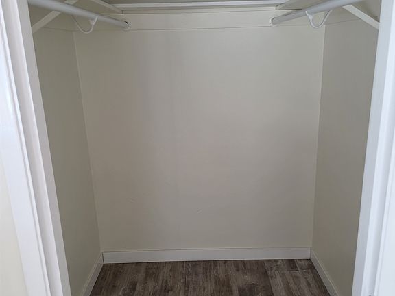 4th image of 12011 32nd Ave NE APT 9