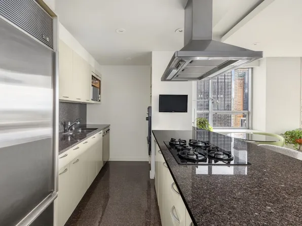 15 West 53rd Street image 4 of 8