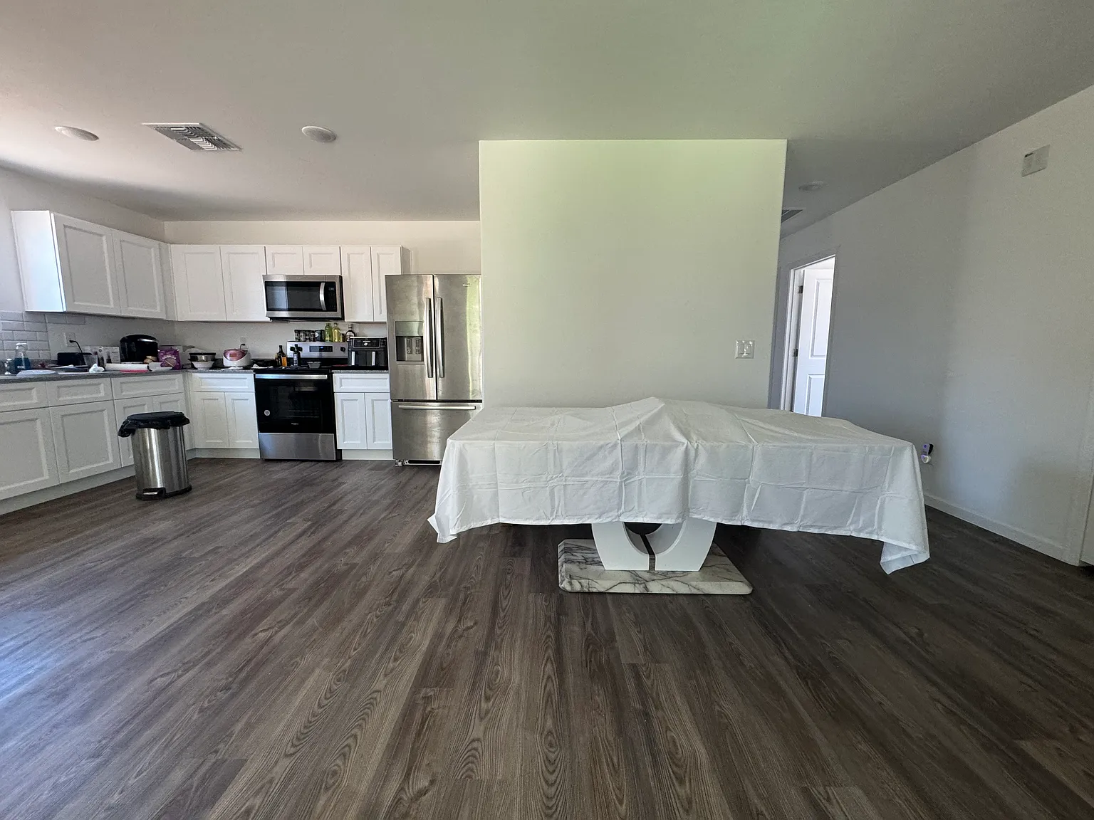 3 bed, 1290 sqft, $1,700 — Photo 3