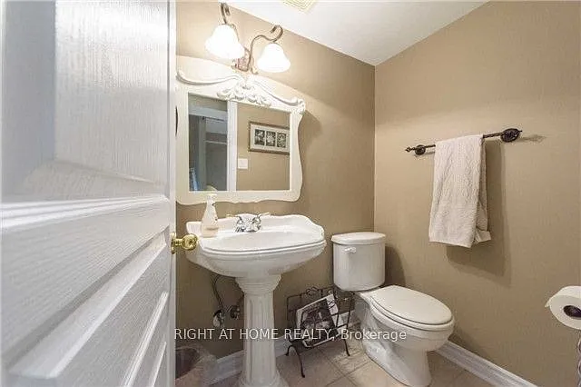2259 Highcroft Rd — Photo 15