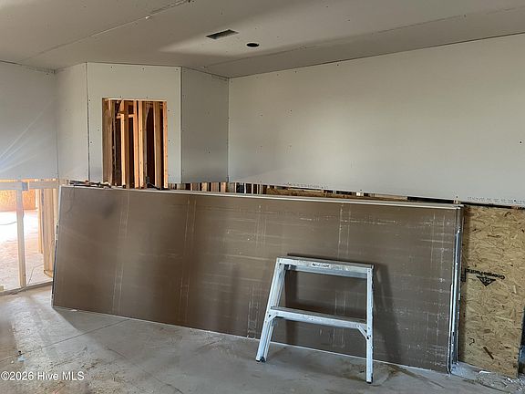 5th image of 56 Coachman Lane