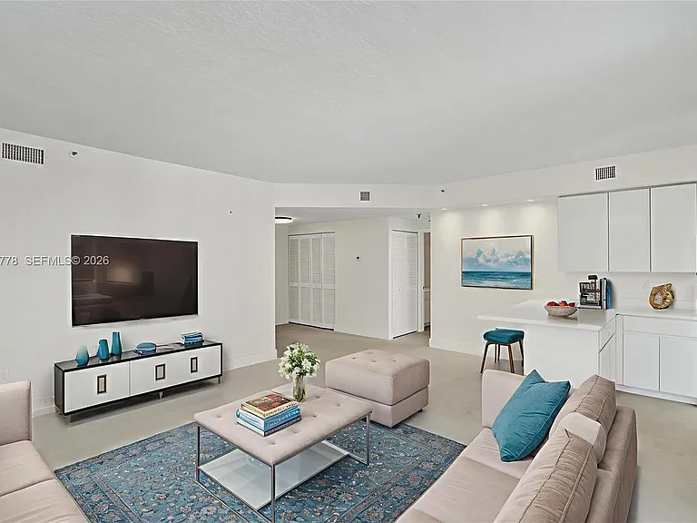 1834 Brickell Ave #31 — Photo 1