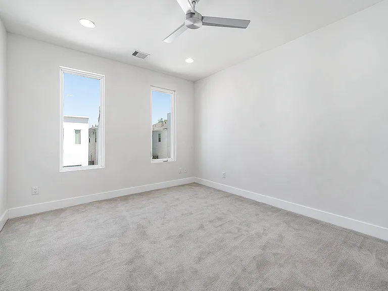 5519 Paraiso Pl — Photo 19