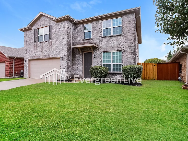 4905 Caraway Dr — Photo 2