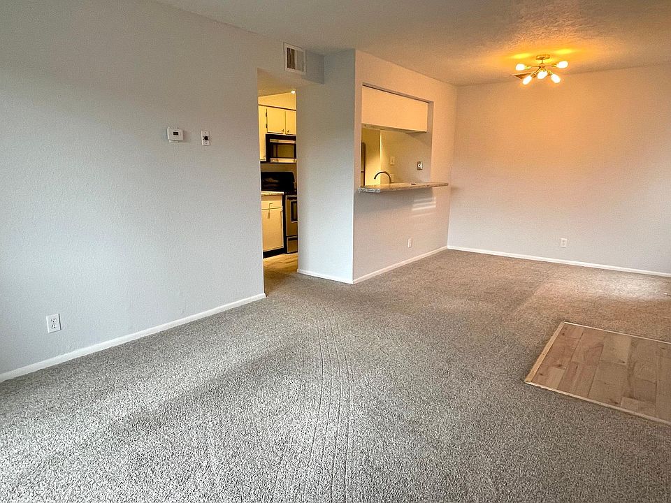 1st image of 941 Calle Mejia APT 824