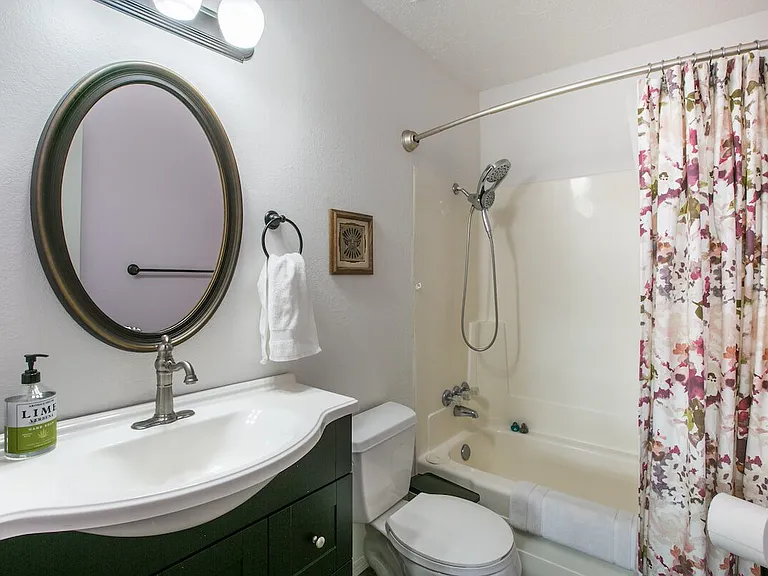 7205 Esther Ave NE — Photo 36