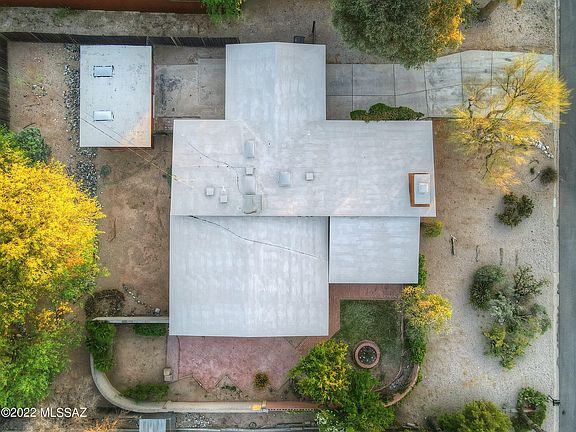 2nd image of 6950 E Taos Pl
