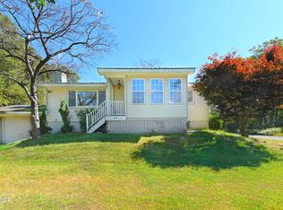 145 Twin Lakes Dr, Shohola, PA 18458