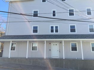 4 Gaulin Ave APT 2, Woonsocket, RI 02895