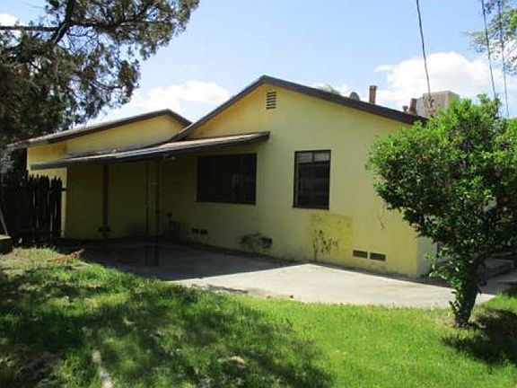 4th image of 1612 Sidney Dr